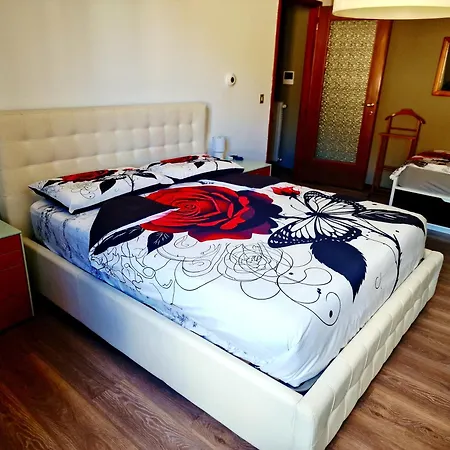Apartamento Cosy Flat In - 60 Seconds Walk From Bernina Express Train Station