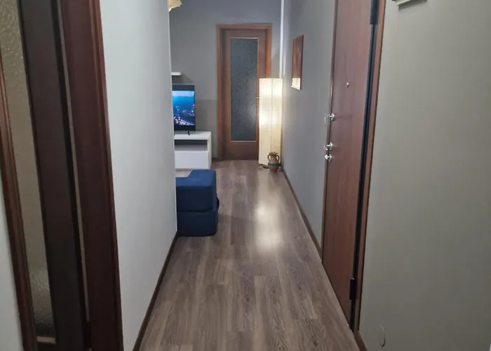 Cosy Flat In - 60 Seconds Walk From Bernina Express Train Station Lägenhet